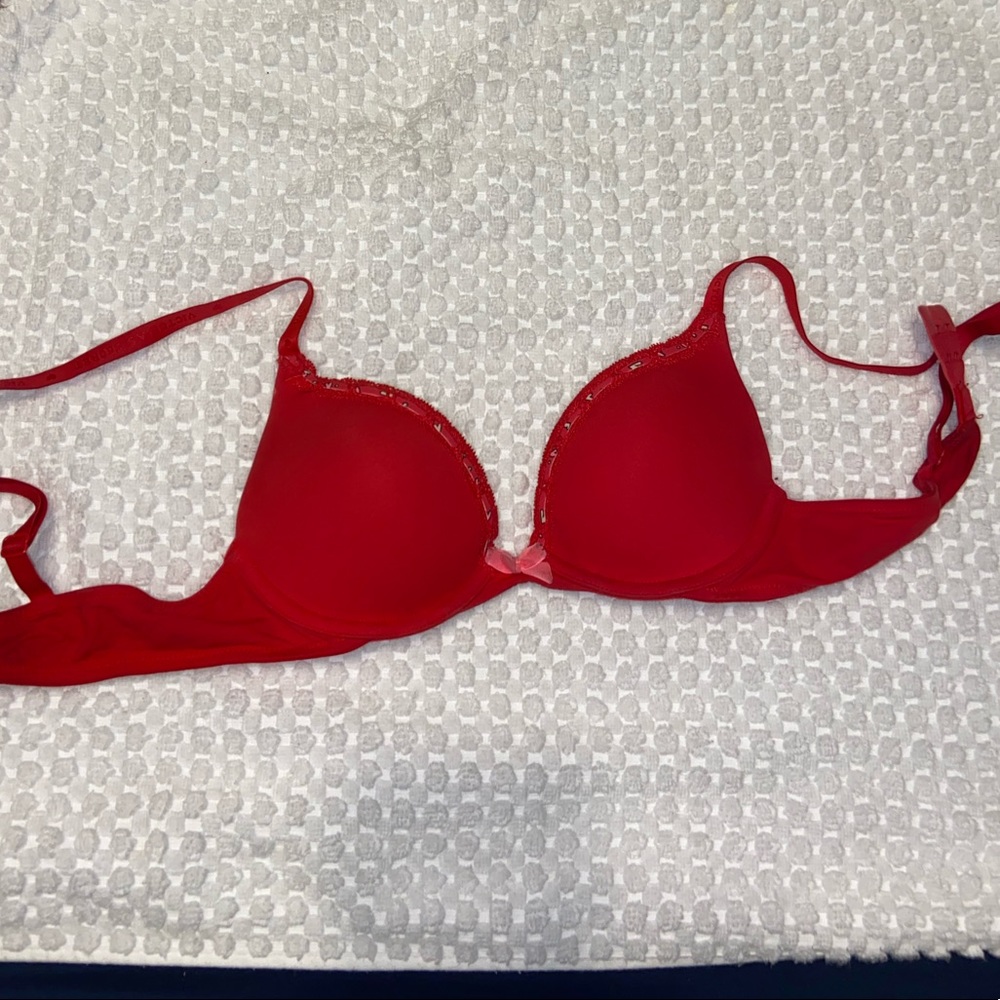 Red convertible bra strap VS